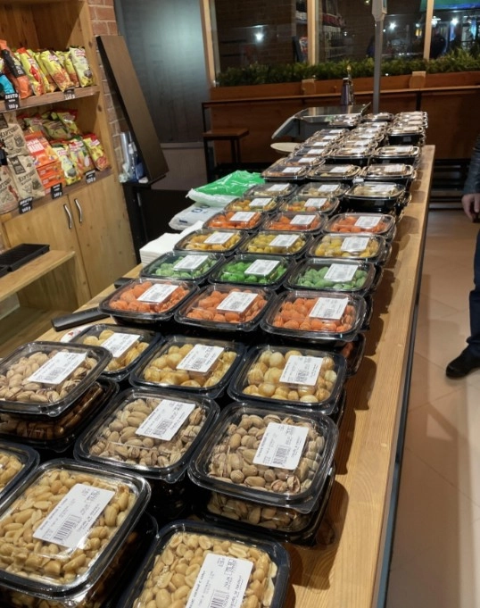 Магазин Пивной №1 в Сочи: Пиво, Морепродукты, Рыба, Банные закуски, Безалкогольные напитки, Снековая продукция, Разливной сидр,