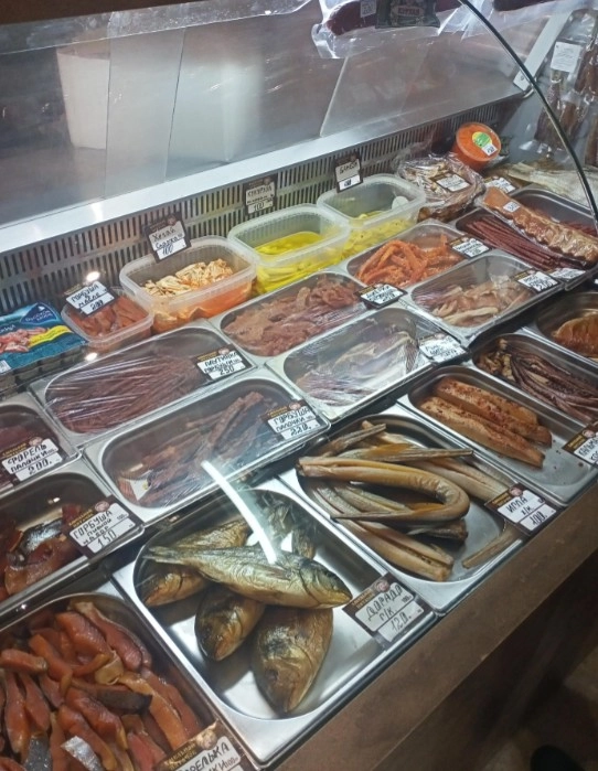 Магазин Хмельной пятачок в Сочи: Пиво, Разливной сидр, Снековая продукция, Безалкогольные напитки, Рыба, Банные закуски, Морепродукты,
