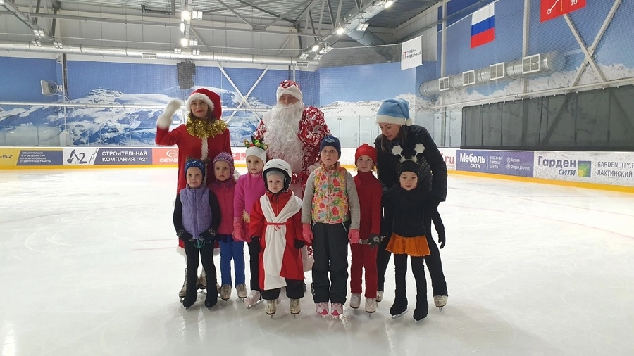 Школа Фигурного Катания Серебряные Коньки в Санкт-Петербурге: Школа, Фигурное катание, Лед, Коньки, Гимнастика, Зимний спорт, Тренировка,