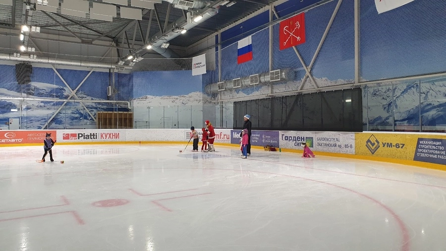 Школа Фигурного Катания Серебряные Коньки в Санкт-Петербурге: Школа, Фигурное катание, Лед, Коньки, Гимнастика, Зимний спорт, Тренировка,