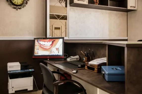 Стоматологическая клиника "Aristidis dental"