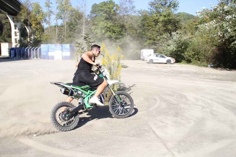 Мотосалон CRAZYMOTO в Сочи: Запчасти на Скутер, Запчасти на Мотоцикл, Мото Экипировка, Мото Шлем, МОТО Расходники, МОТО СТО, Обслуживание МОТО, Ремонт Скутера,