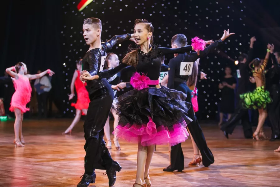 Школа современных танцев Gloria Dance Club в Ереване: Танцы, Балет, Групповые занятия , Хореография, Танцевальная школа, Современные танцы, Латино-американские танцы,