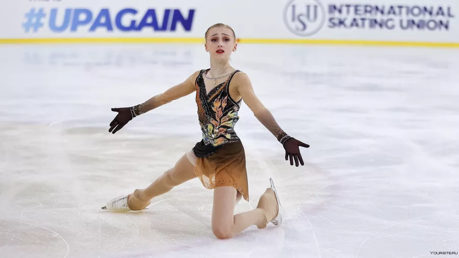 Школа фигурного катания Александры Муравьевой Smile-Skating в Москве: Школа, Фигурное катание, Лед, Коньки, Гимнастика, Зимний спорт, Тренировка,