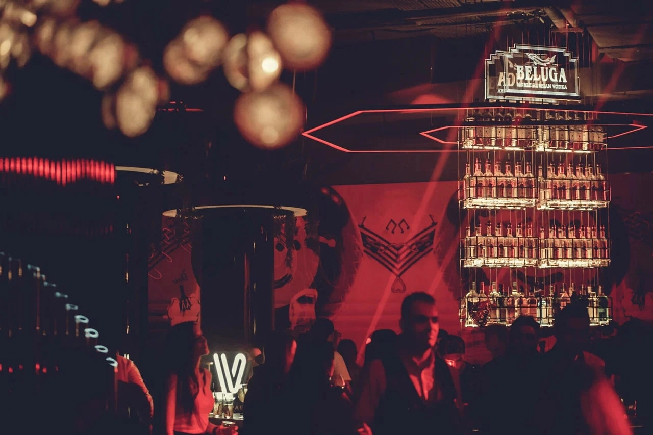 Ночной клуб "V-bar"