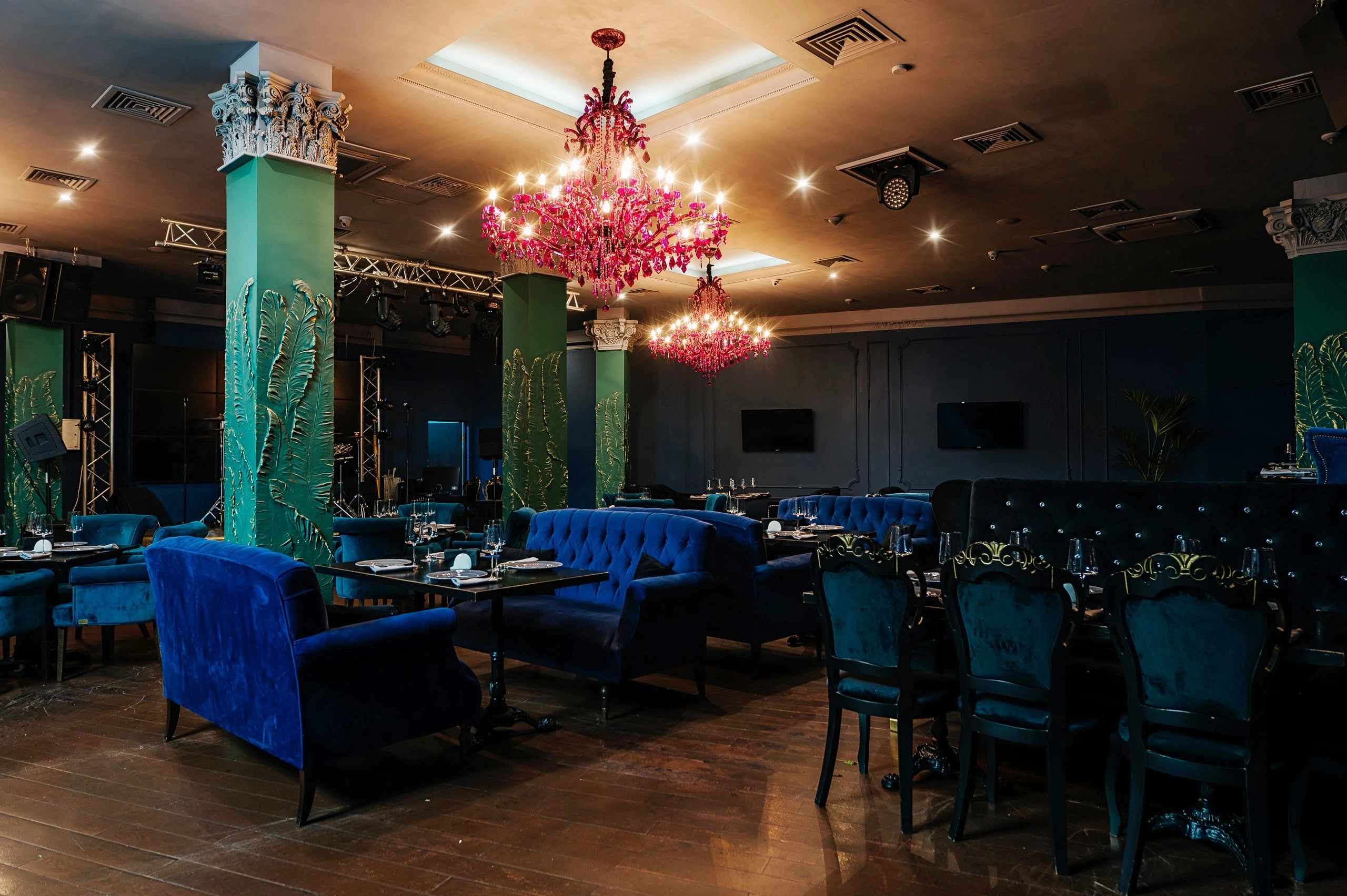 Караоке клуб "Опера"