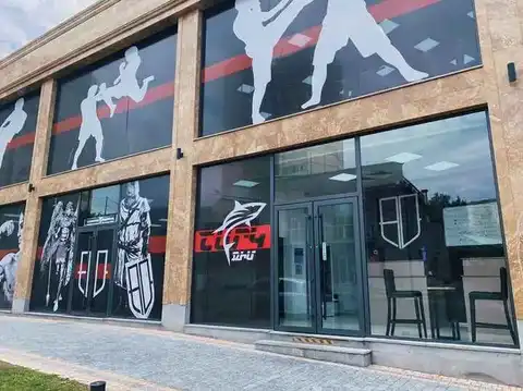 Тренажерный зал Shark gym в Ереване: Тренажерный зал, Тренировка, Фитнес, Персональный тренер, Групповые тренировки, Бокс,