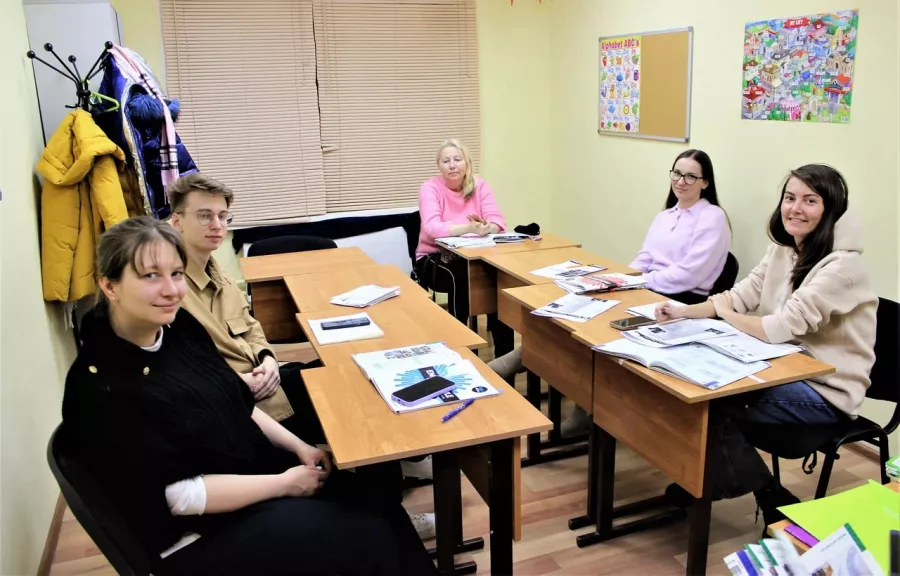 Языковая школа РАПИД ЛИНГВА на Коломенской в Москве: Языковая Школа, Курсы Иностранного, Английский, Немецкий, Испанский, Курсы для Детей, Курсы для Взрослых, Обучение,