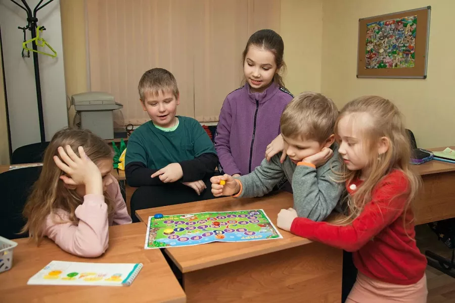 Языковая школа РАПИД ЛИНГВА на Коломенской в Москве: Языковая Школа, Курсы Иностранного, Английский, Немецкий, Испанский, Курсы для Детей, Курсы для Взрослых, Обучение,