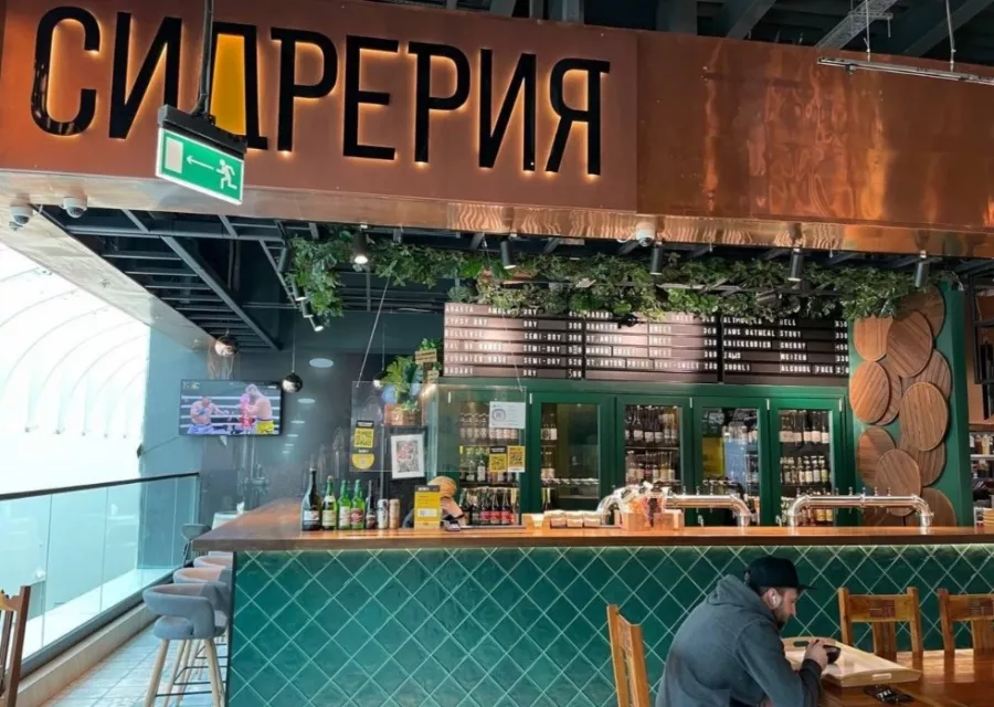 Магазин Галерея в Санкт-Петербурге: Пиво, Банные закуски, Рыба, Морепродукты, Безалкогольные напитки, Разливной сидр, Снековая продукция,