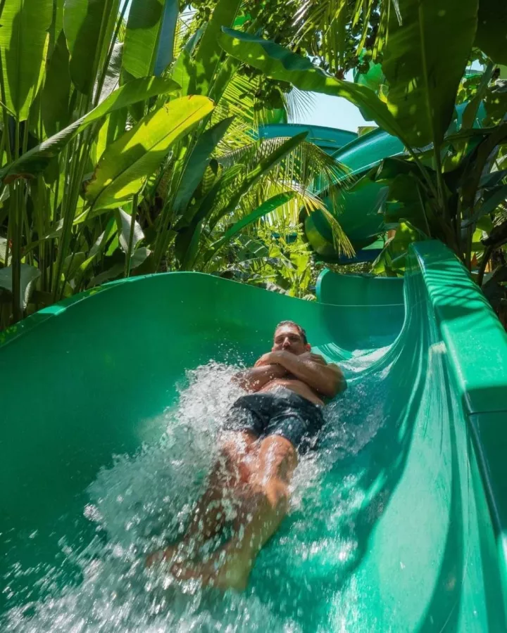 Аквапарк Waterbom Bali в Бали: Аквапарк, Горки, Бар, Сёрфинг, Aqua park , Slides, Bar, Surfing ,