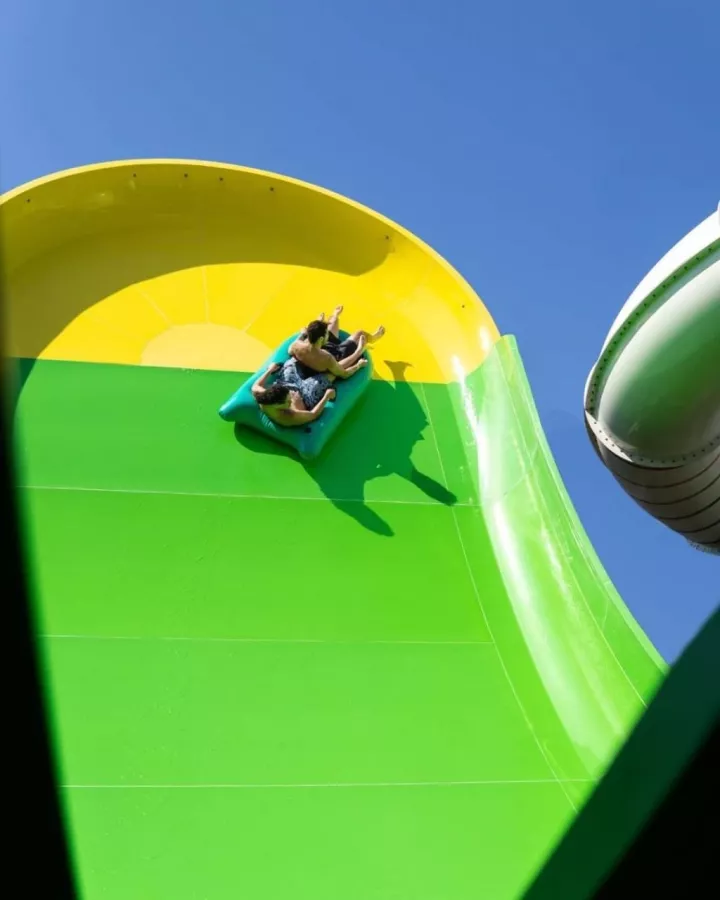 Аквапарк Waterbom Bali в Бали: Аквапарк, Горки, Бар, Сёрфинг, Aqua park , Slides, Bar, Surfing ,