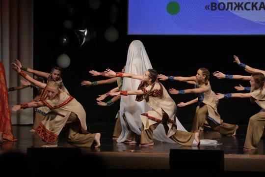 Танцевальный центр PROдвижение в Новороссийске: Вог, Детские танцы, Джаз-модерн, Контемп, Развиваться, Бачата, Танцевальная Йога, Аэробика, Стретчинг,