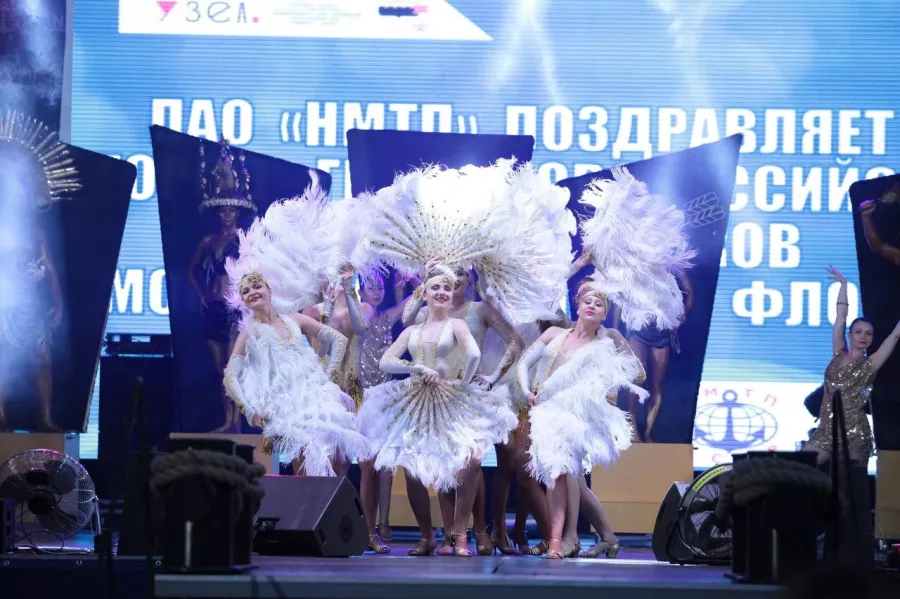 Танцевальный центр PROдвижение в Новороссийске: Вог, Детские танцы, Джаз-модерн, Контемп, Развиваться, Бачата, Танцевальная Йога, Аэробика, Стретчинг,