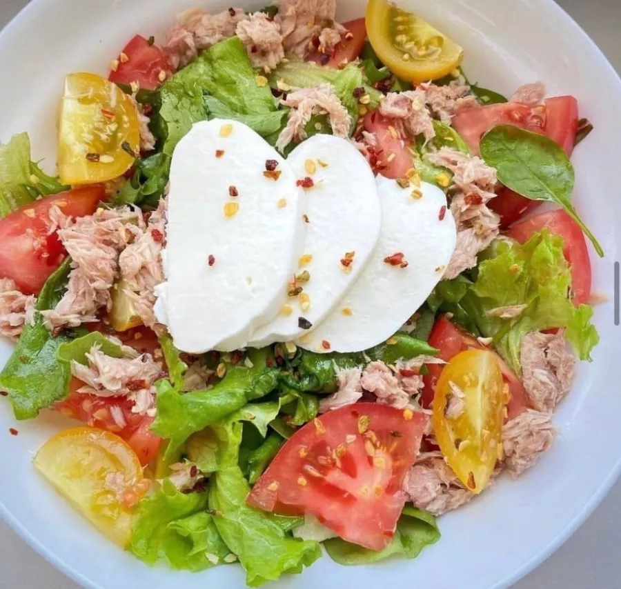 Магазин Икра и Рыба на Проспекте Большевиков 3 к1 в Санкт-Петербурге: Еда, Морепродукты, Рыба,