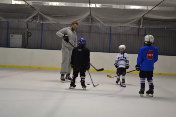 Школа хоккея «AT HOCKEY» 