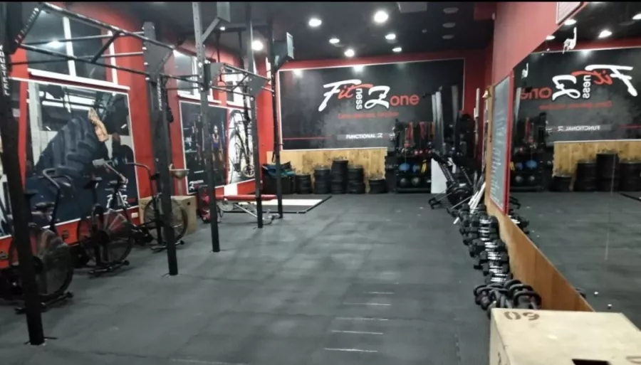 Зал бокса Fit zone в Анапе: Бокс , Я Боксер 🥊 , Тренажёрный зал , Фитнес , Йога, Бойцовский клуб , Рукопашный бой , Боевые искусства , Самооборона , Классический Бокс 🥊 , Развиваться,