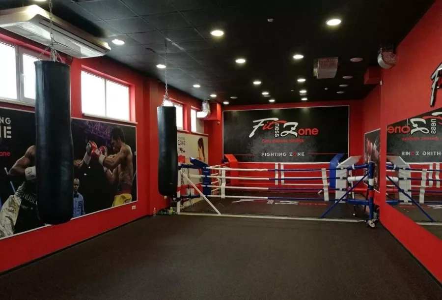 Зал бокса Fit zone в Анапе: Бокс , Я Боксер 🥊 , Тренажёрный зал , Фитнес , Йога, Бойцовский клуб , Рукопашный бой , Боевые искусства , Самооборона , Классический Бокс 🥊 , Развиваться,