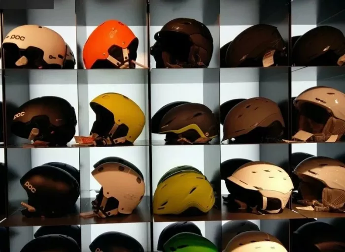 Пункт проката горнолыжного снаряжения FamSki № 1  в  Красной Поляне