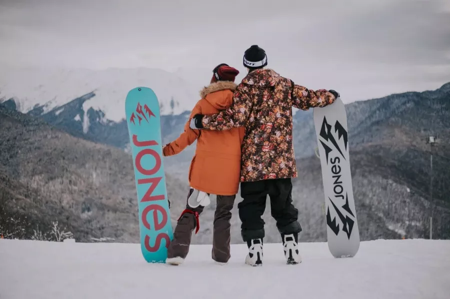 Прокат горнолыжного снаряжения Getski.me на Олимпийской в Красной Поляне: Аренда, Лыжи, Снег, Сноуборд, Зима,