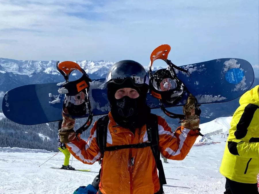 Прокат горнолыжного снаряжения Getski.me на Олимпийской в Красной Поляне: Аренда, Лыжи, Снег, Сноуборд, Зима,