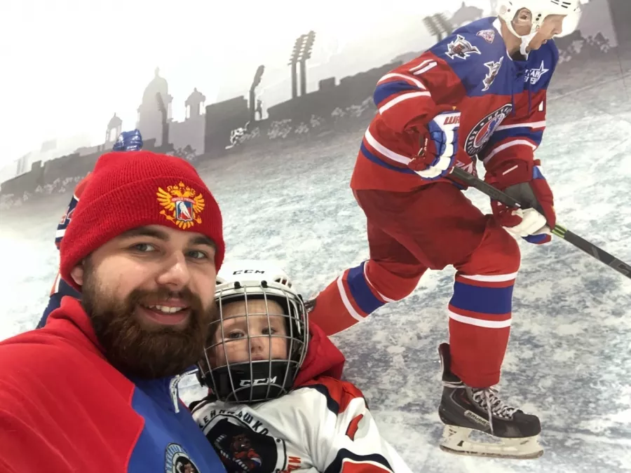 Хоккейная школа Русские Медведи в Санкт-Петербурге: Школа, Зимний спорт, Лед, Коньки, Хоккей, Шайба, Клюшка, Тренер, Сила,
