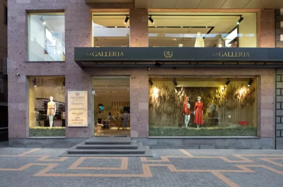 Магазин одежды "La Galleria"