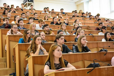 Образование в Ширакский государственный университет в Ереване: Образование, Высшее образование, Очное образование, Платное обучение, Бесплатное обучение, Университет, Заочное обучение,