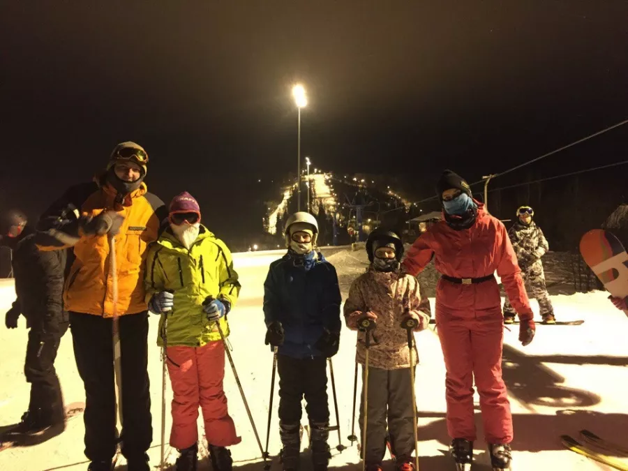 Прокат сноубордов и горных лыж Snowboardliffe в Москве: Лед, Зима, Прокат, Лыжи, Каток, Коньки, Зимнее снаряжение, Тренировка,