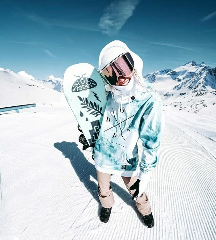 Прокат лыж и сноубордов в Красной Поляне в Красной Поляне: Спорт, Аренда, Лыжи, Сноуборд, Снег, Зима,