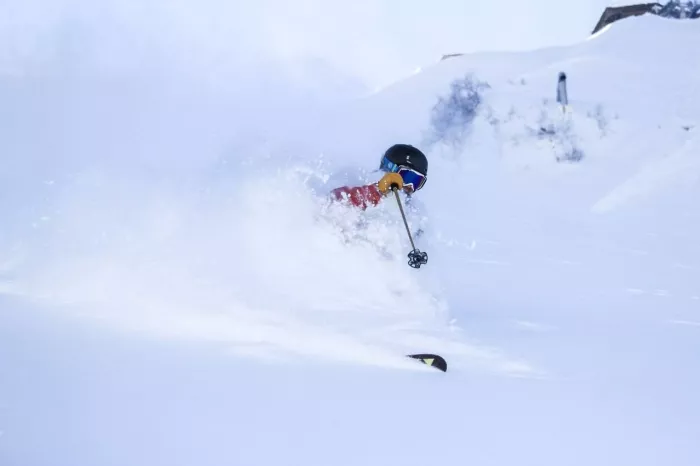 Горнолыжный магазин АльпИндустрия на Горной Карусели  в  Красной Поляне