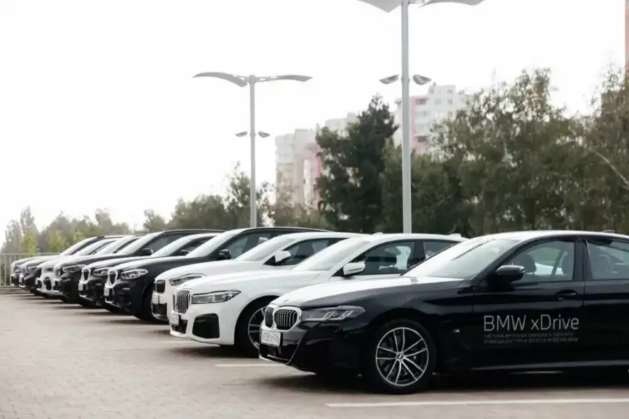 Автосалон BMW КЛЮЧАВТО в Ставрополе: Авто, Водитель , Аренда, Автомобиль, Прокат, Автосалон, Машина,
