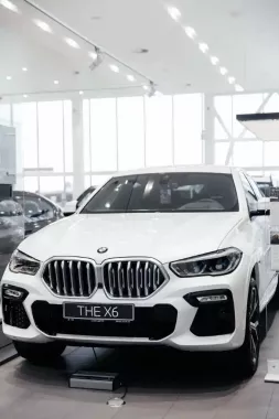 Автосалон "BMW КЛЮЧАВТО"