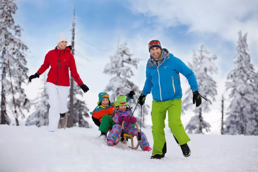 Пункт проката Ski Stuff в Санкт-Петербурге: Аренда, Прокат, Каток, Коньки, Зима , Зимний костюм, Зимний спорт, Снег,