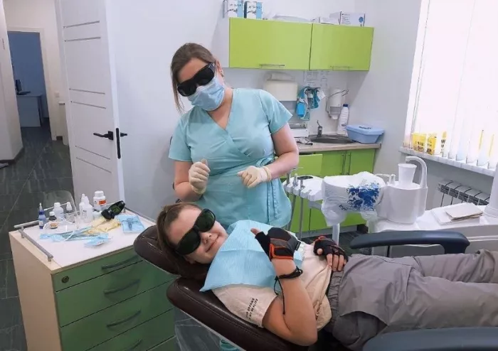 Стоматологическая клиника Жемчуг на Романтикова  в  Новосибирске