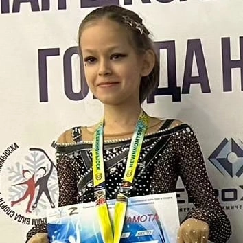 Школа зимних видов спорта Ильи Авербуха Наследие в Ставрополе: Фигурное катание, Каток, Коньки, Лед, Зима, Тренировка, Хоккей,