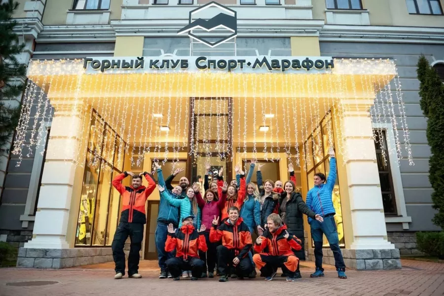Горный клуб Спорт-Марафон в Красной Поляне: Спорт, Лыжи, Снег, Зима, Тренировка,