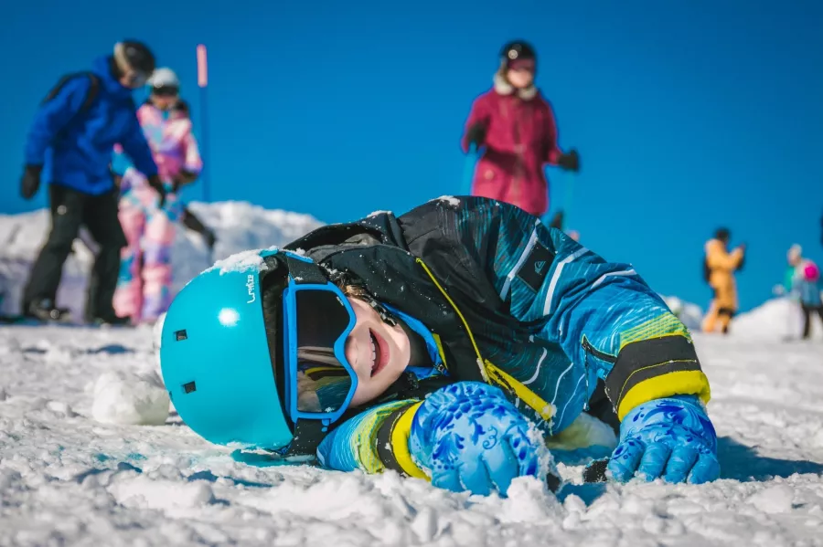 Горнолыжный прокат Вершина на Волоколамской в Красной Поляне: Аренда, Лыжи, Сноуборд, Снег, Зима,