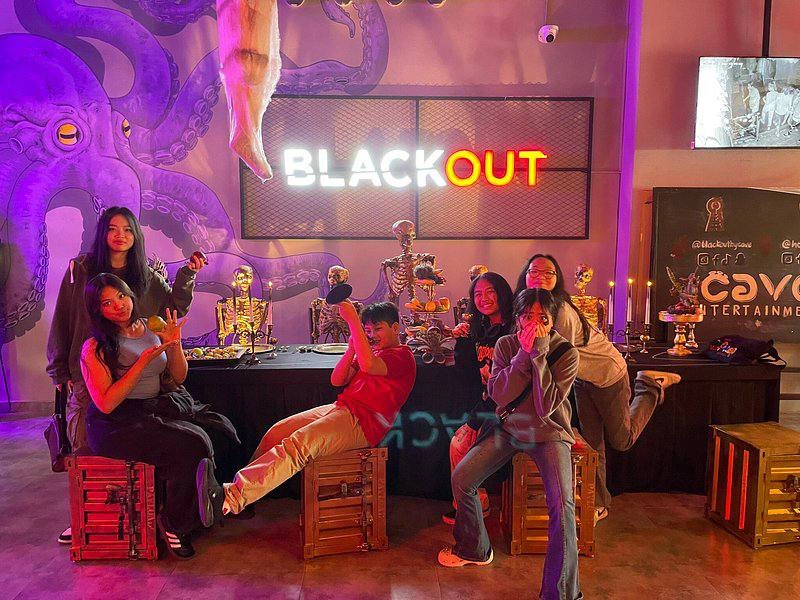 Квест-шоу BlackOut Realistic Horror & Escape Games в Дубаи: Квест , Загадки, Страшная Игра , Страшная Комната , Зрелища, Horror , Horror Games , Escape , Побег , Развлечение,