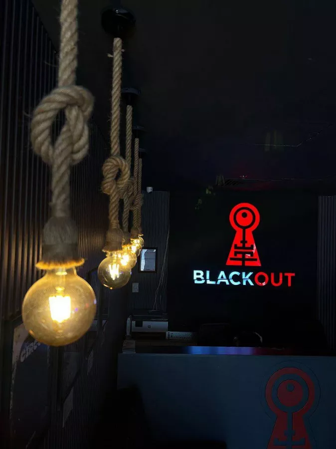 Квест-шоу BlackOut Realistic Horror & Escape Games в Дубаи: Квест , Загадки, Страшная Игра , Страшная Комната , Зрелища, Horror , Horror Games , Escape , Побег , Развлечение,