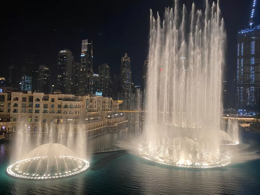 Шоу-Фонтанов в Дубае в Дубаи: Fountain, Lake Ride, Зрелища, Фонтаны ⛲️ , Шоу Фонтанов, Фонтан , Самый Большой Фонтан , Экскурсия, Развлечение,
