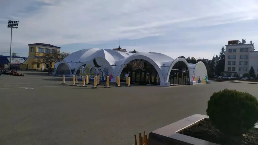 Каток Сердце города в Ставрополе: Каток, Лед, Коньки, Тренировка, Зима, Зимний спорт, Зимнийкостюм,