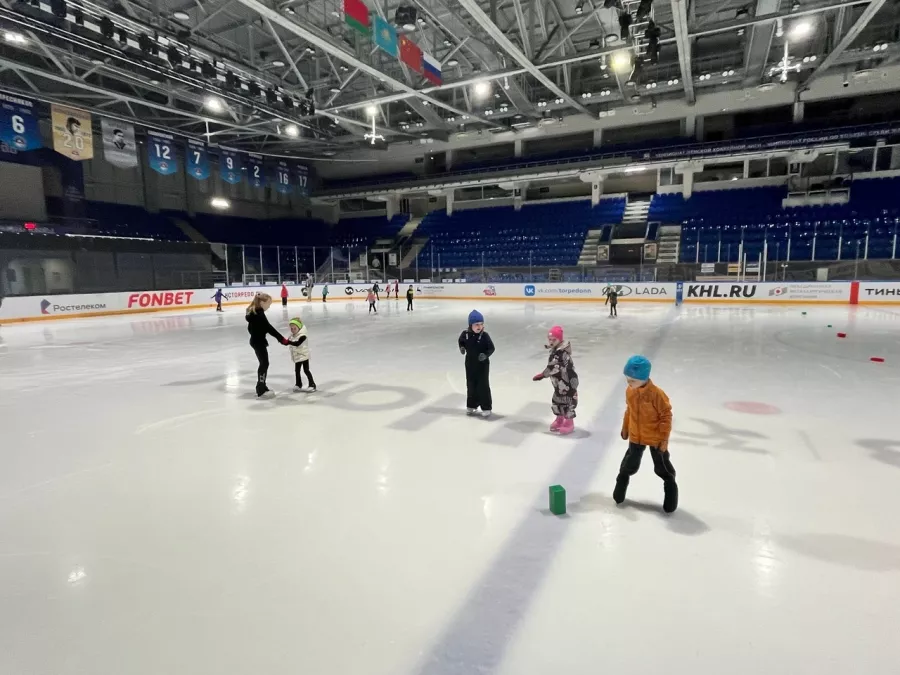 ГБУ Но СШОР по ледовым видам спорта в Нижнем Новгороде: Хоккей, Фигурное катание, Лед, Зима, Каток, Коньки,