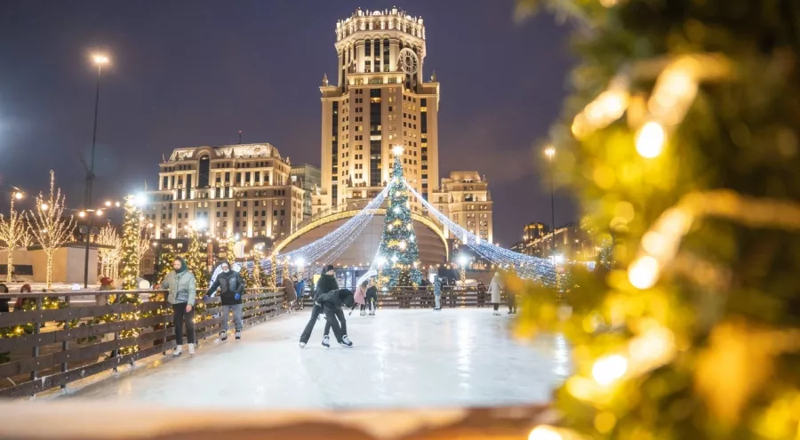Каток MEGAICE в ТЦ Авиапарк в Москве: Фигурное катание, Каток, Коньки, Лед, Зимний спорт, Зимний костюм, Зима, Веселье,