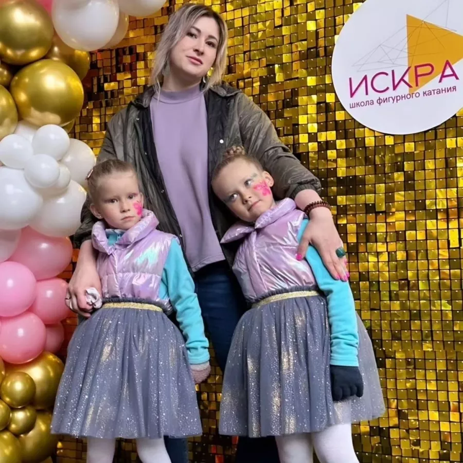 Школа фигурного катания ИСКРА в Нижнем Новгороде: Фигурное катание, Лед, Каток, Коньки, Зимний спорт, Зимний костюм, Зима, Тренировка,