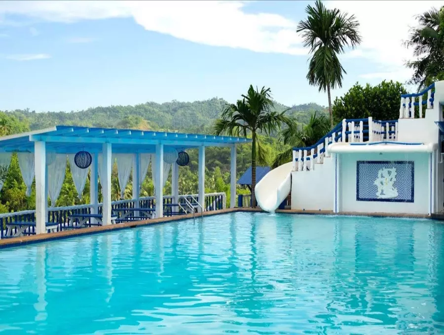 Отель Little Santorini Mountain Resort в Себу: Отель, Бассейн, Сад, Resort, Hotel, Swimming pool , Garden,