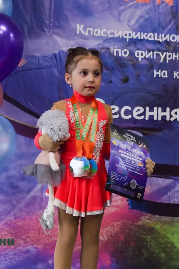 Клуб фигурного катания Движение Татнефть Арена в Казани: Фигурное катание, Лед, Коньки, Каток, Зима, Зимний спорт, Зимнийкостюм, Тренировка,