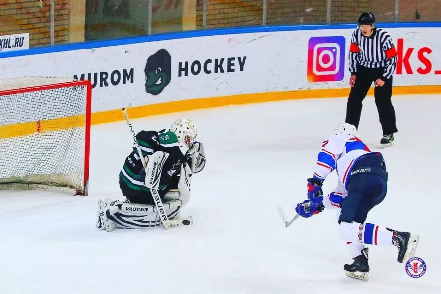 Хоккейный магазин Murom Hockey на Авиаторов в Москве: Хоккей, Магазин, Коньки, Лед, Зима, Зимний спорт, Зимнийкостюм, Клюшка,