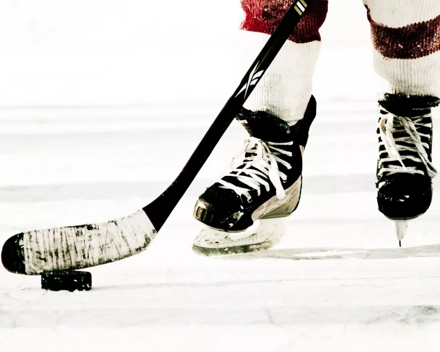 Хоккейный магазин Murom Hockey на Толбухина в Москве: Хоккей, Магазин, Коньки, Лед, Зима, Зимний спорт, Зимнийкостюм, Клюшка,