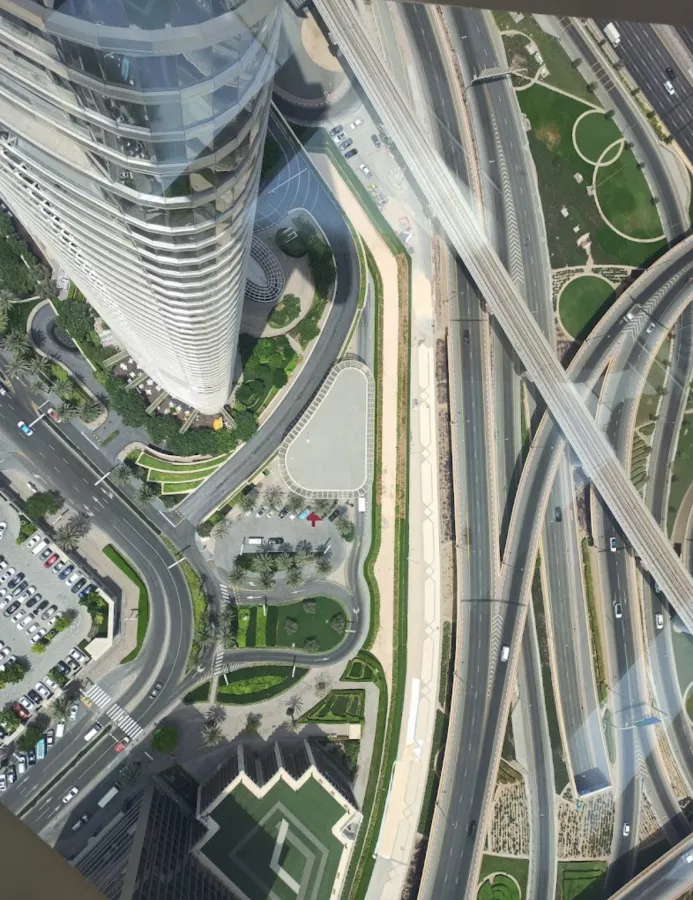 Смотровая площадка и аттракцион Sky Views Dubai в Дубаи: Аттракцион , Экстрим, Достопримечательности, View, Sky, Смотровая площадка ,
